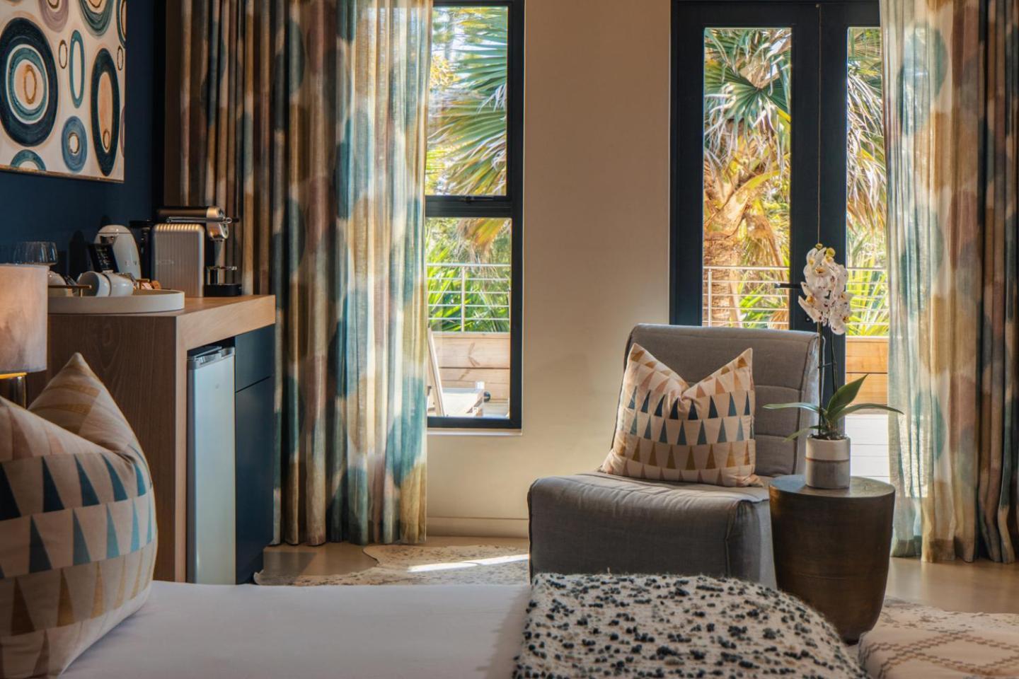Sky Villa Boutique Hotel By Raw Africa Collection Plettenberg Bay Dış mekan fotoğraf A room at the hotel
