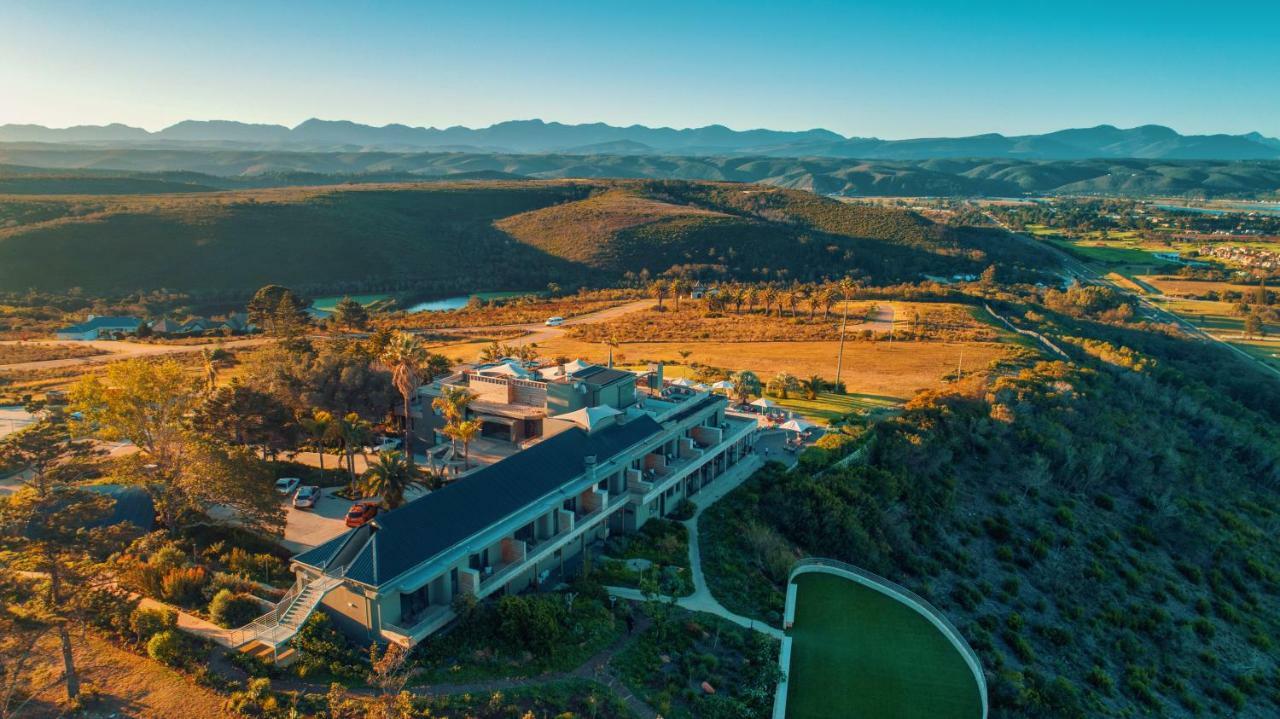 Sky Villa Boutique Hotel By Raw Africa Collection Plettenberg Bay Dış mekan fotoğraf Aerial view of the hotel